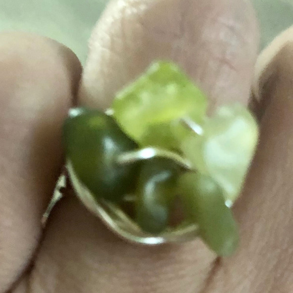 Wire wrapped crystal rings set of 4 - Picture 2 of 8